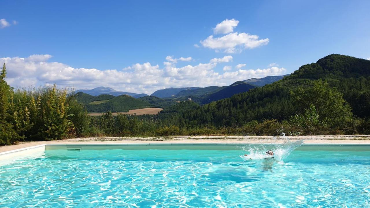 Agriturismo Del Frontino - Lo Studio Акуаланя Екстериор снимка