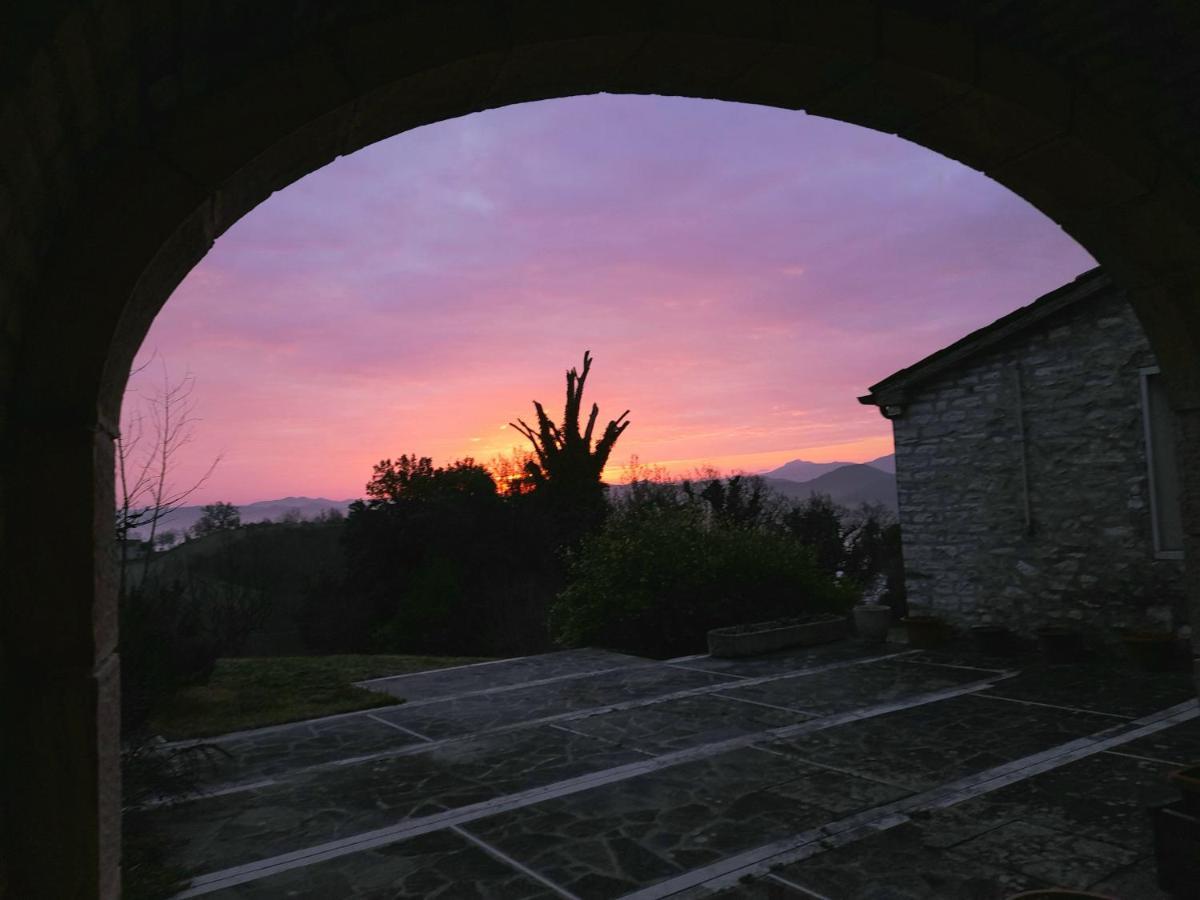 Agriturismo Del Frontino - Lo Studio Акуаланя Екстериор снимка